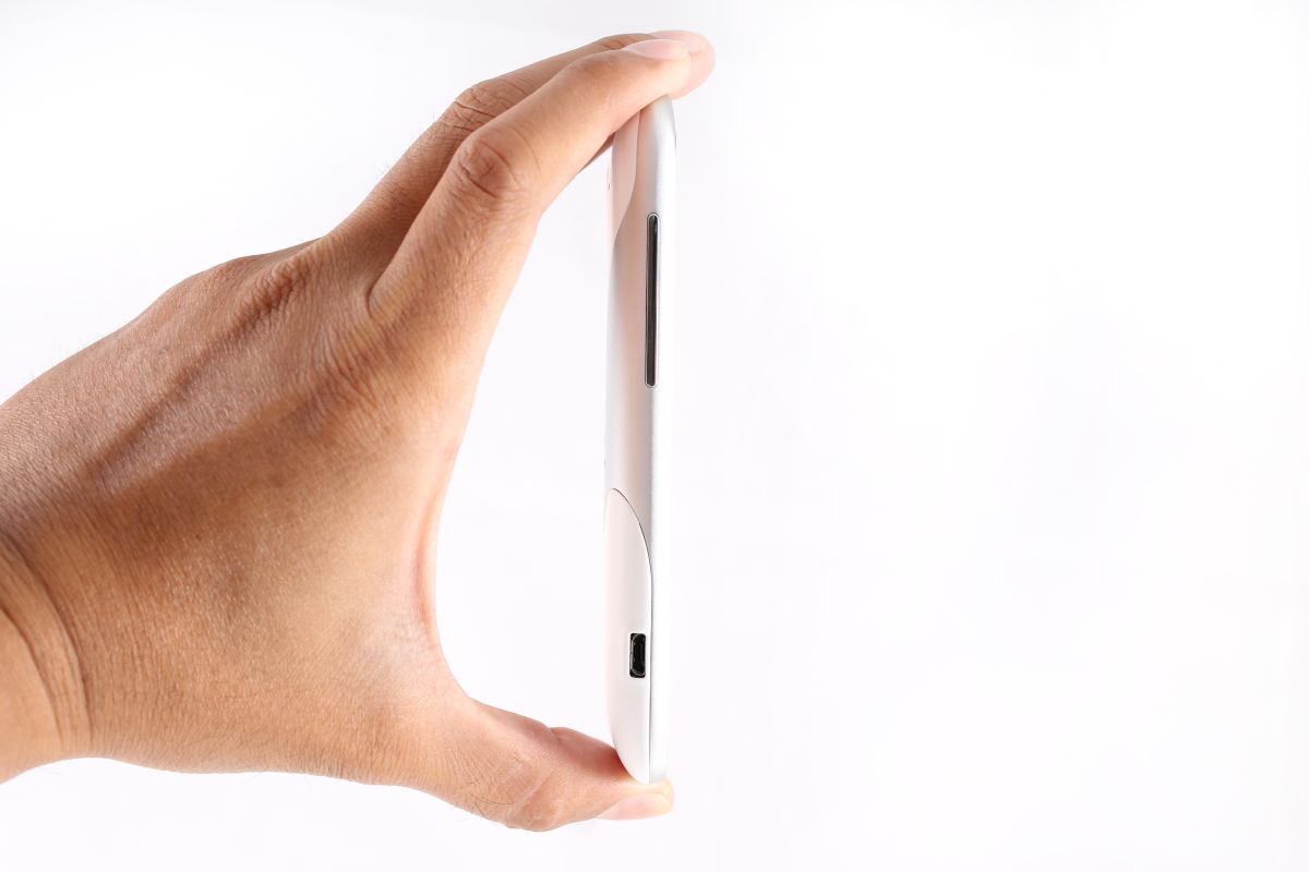 Điện thoại HTC Sensation XE