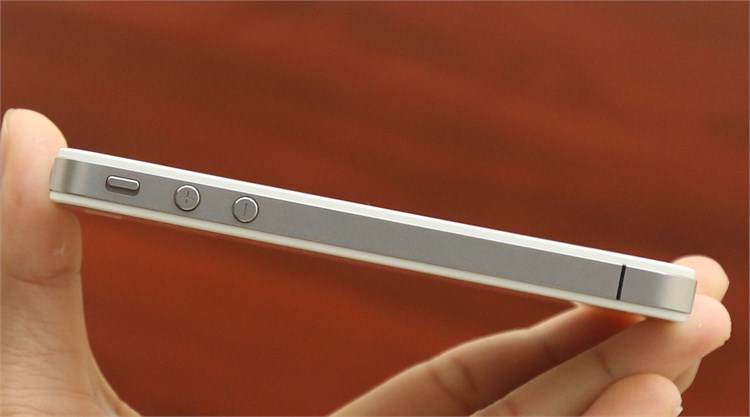 Điện thoại iPhone 4 8GB