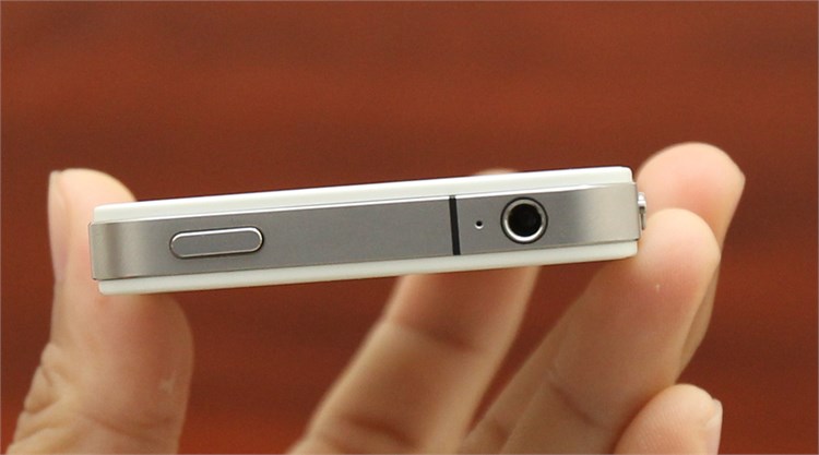 Điện thoại iPhone 4 8GB