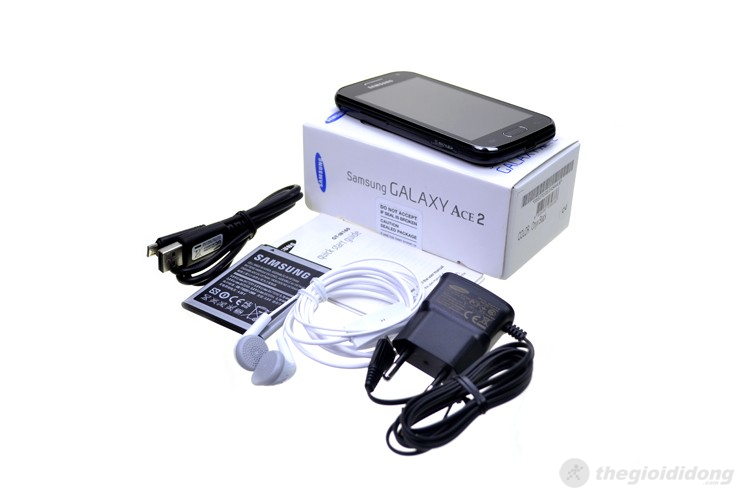 Điện thoại SAMSUNG GALAXY ACE 2 I8160