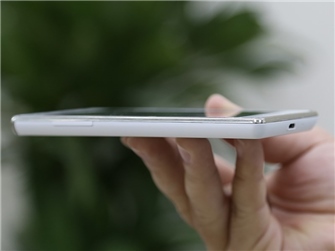 Điện thoại LG Optimus L7
