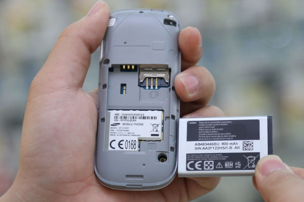Điện thoại Samsung E1200