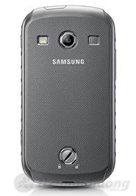 Mặt sau Samsung Galaxy Xcover 2 S7710 với thiết kế chốt đặc biệt