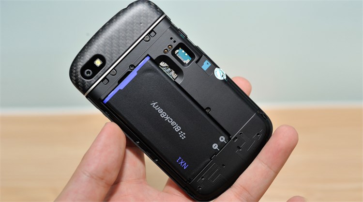 Điện thoại BlackBerry Q10