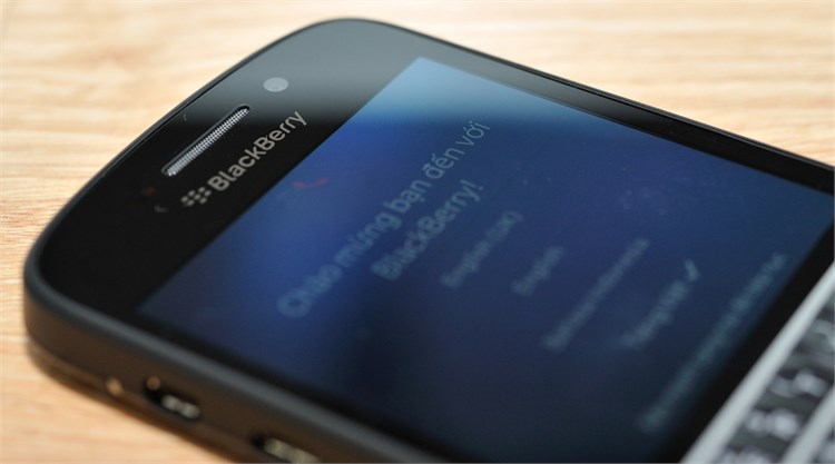 Điện thoại BlackBerry Q10