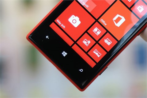 Điện thoại Nokia Lumia 720