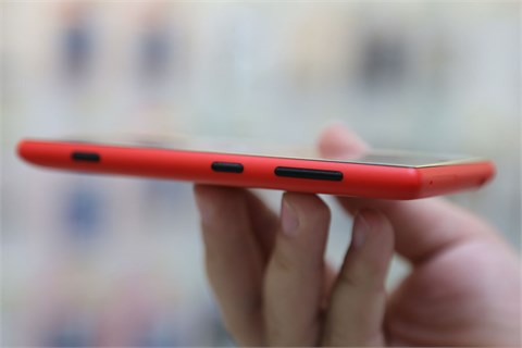 Điện thoại Nokia Lumia 720