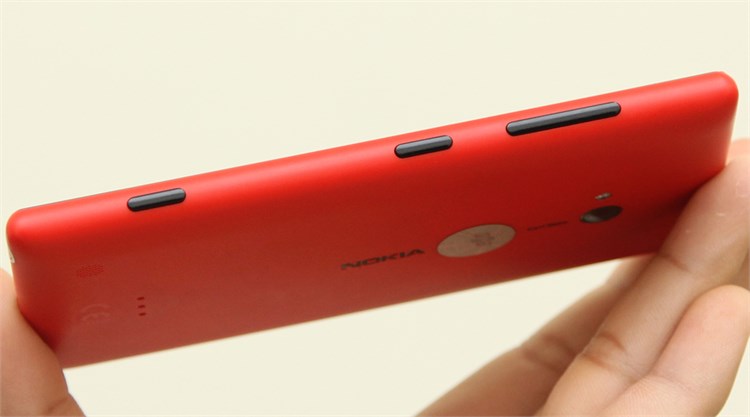 Điện thoại Nokia Lumia 720