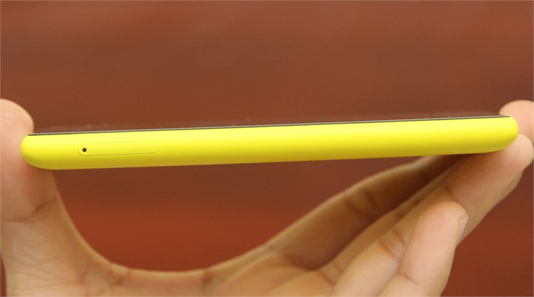 Điện thoại Nokia Lumia 720