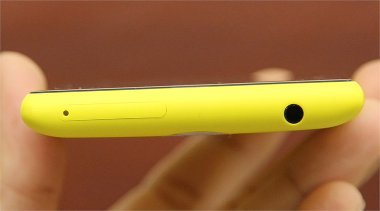 Điện thoại Nokia Lumia 720