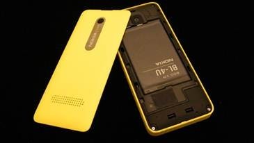 Nokia 301 có dung lượng pin 1110 mAh cho thời gian chờ đến 39 ngày Nokia 301 có dung lượng pin 1110 mAh cho thời gian chờ đến 39 ngày