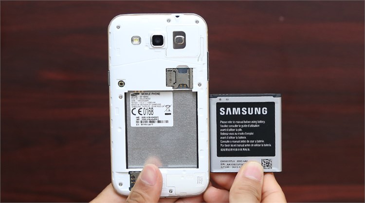 Điện thoại SAMSUNG GALAXY WIN I8552 Màu Trắng