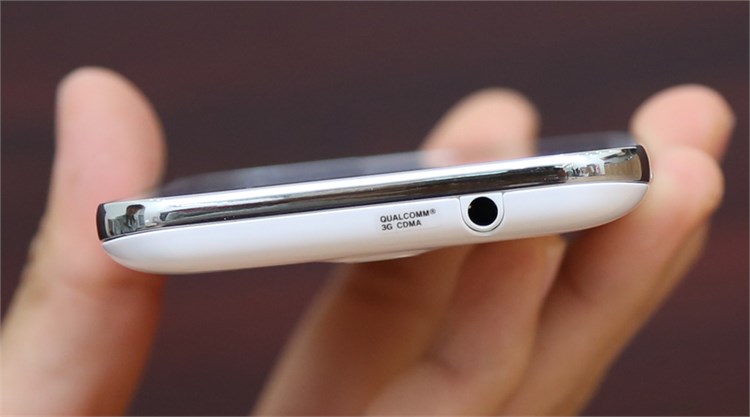 Điện thoại SAMSUNG GALAXY WIN I8552 Màu Trắng