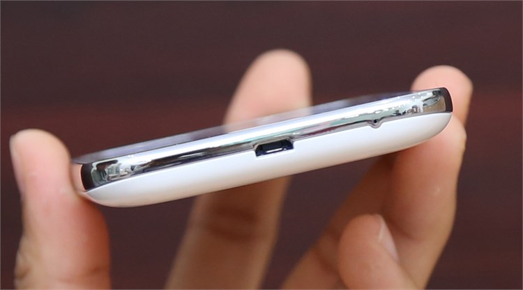 Điện thoại SAMSUNG GALAXY WIN I8552 Màu Trắng