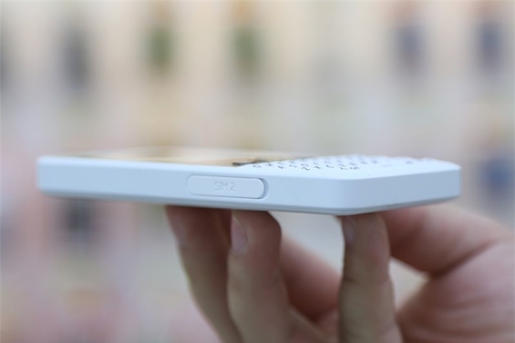 Điện thoại Nokia Asha 210 Dual Màu Trắng