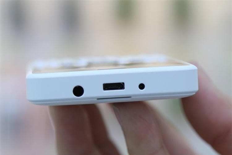 Điện thoại Nokia Asha 210 Dual Màu Trắng