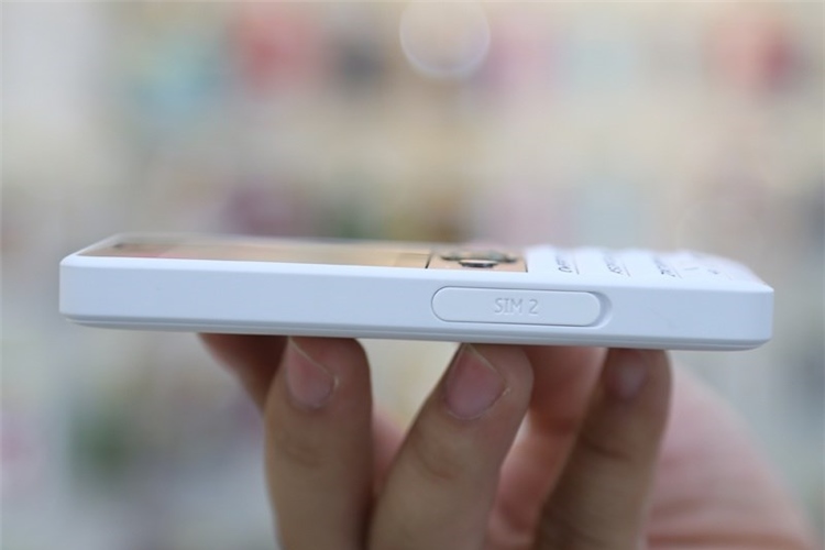 Điện thoại Nokia Asha 210 Dual Màu Trắng