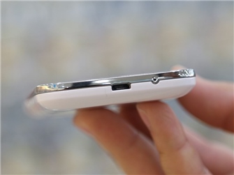 Điện thoại Samsung Galaxy Ace 3
