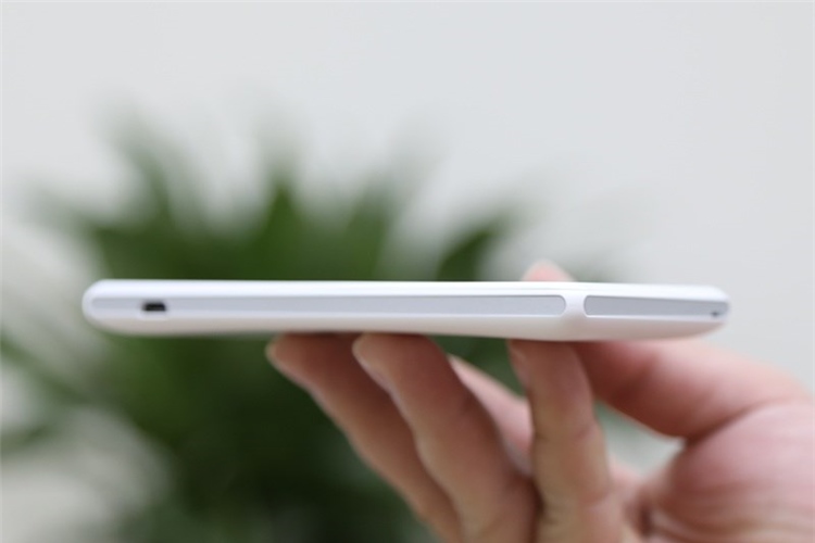 Điện thoại Sony Xperia M C1905 Màu Trắng