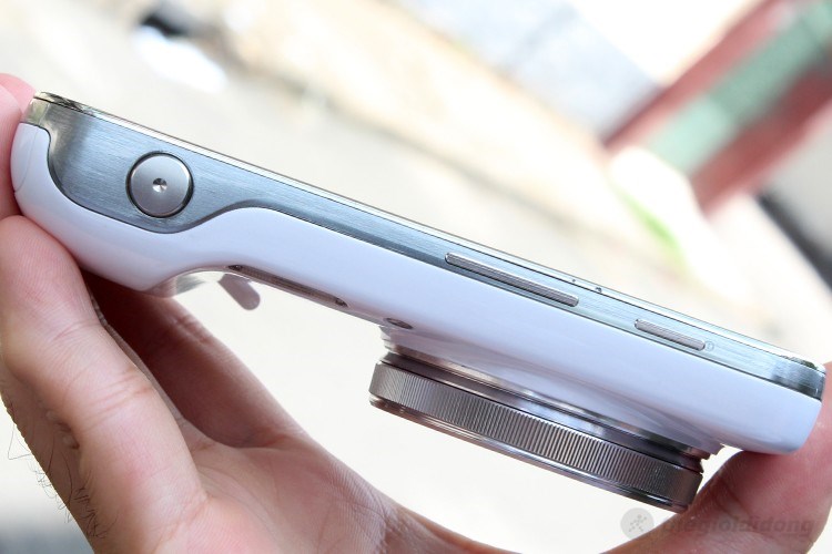 Điện thoại Samsung Galaxy S4 Zoom SM-C101