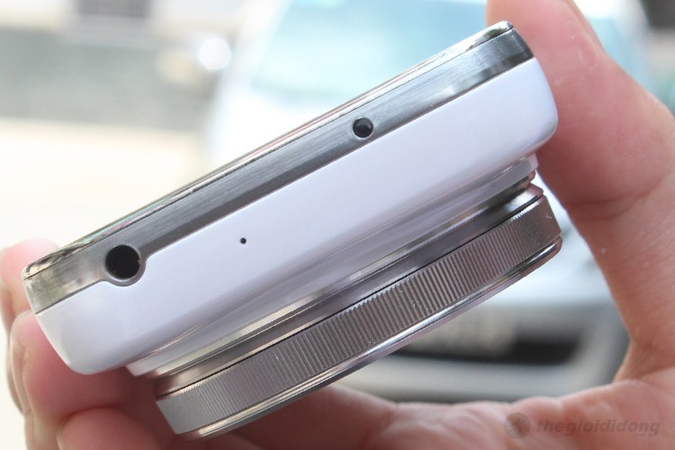 Điện thoại Samsung Galaxy S4 Zoom SM-C101