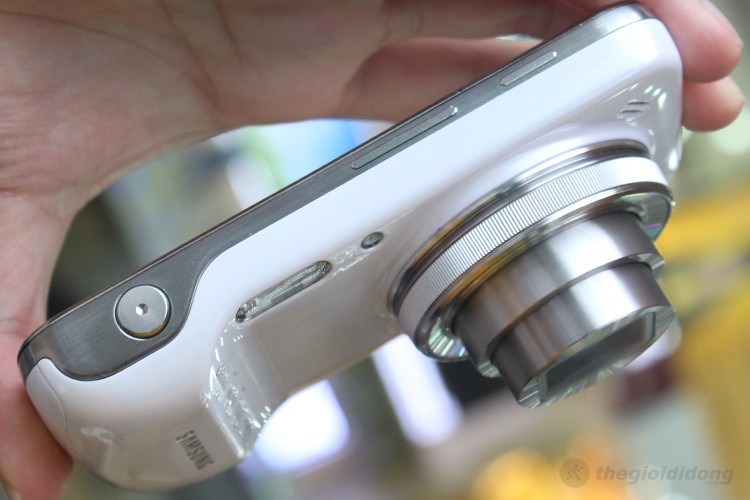 Điện thoại Samsung Galaxy S4 Zoom SM-C101