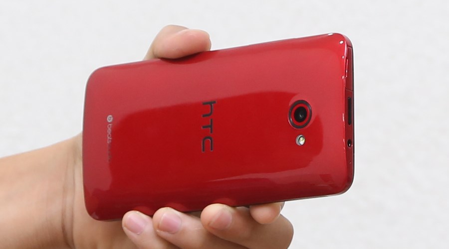 Điện thoại HTC Butterfly S Màu Đỏ