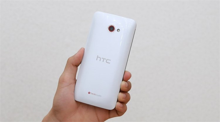 Điện thoại HTC Butterfly S Màu Trắng