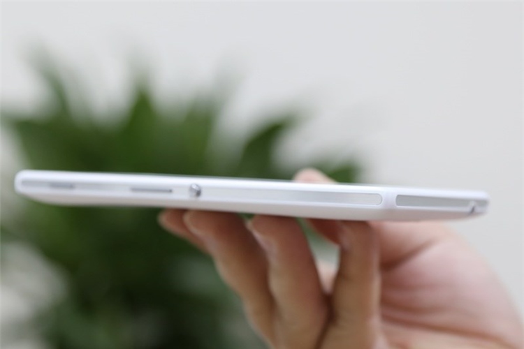 Điện thoại Sony Xperia C C2305