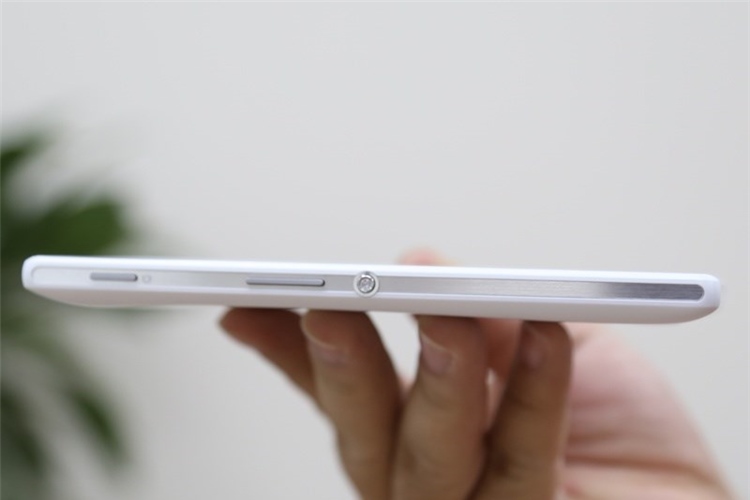 Điện thoại Sony Xperia C C2305