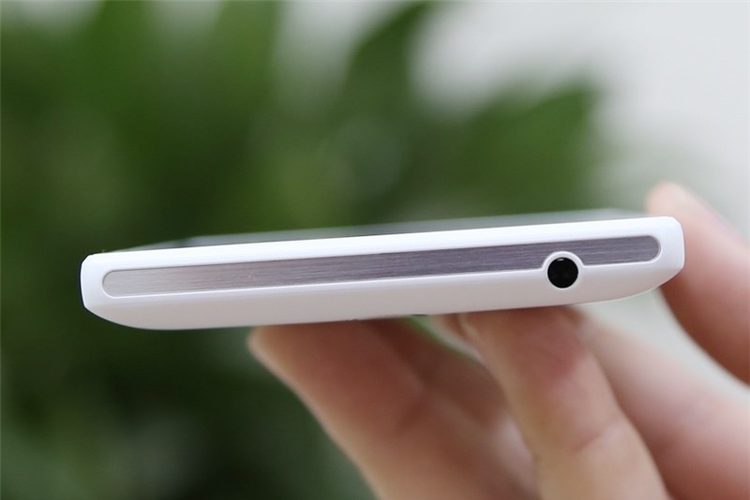 Điện thoại Sony Xperia C C2305