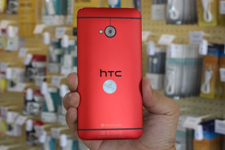 Điện thoại HTC One (Red)