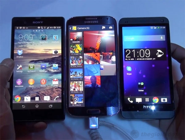 Xperia Z, Galaxy S4, HTC One(theo thứ tự từ trái sang) Xperia Z, Galaxy S4, HTC One(theo thứ tự từ trái sang)
