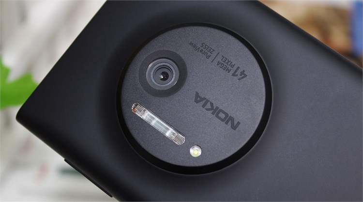 Điện thoại Nokia Lumia 1020