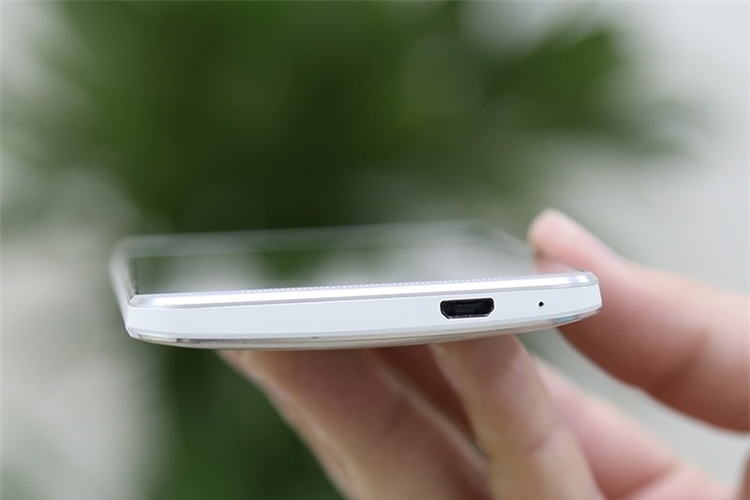 Điện thoại HTC One 16GB