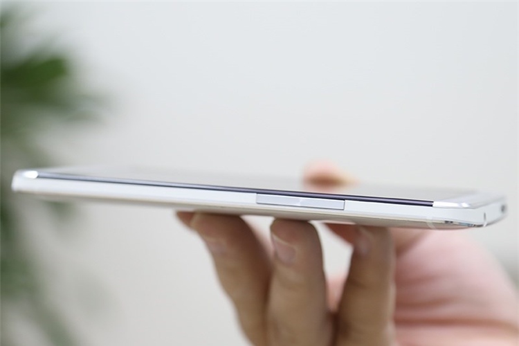 Điện thoại HTC One 16GB