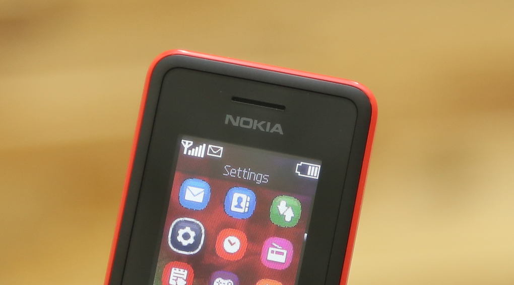 So sánh chi tiết Điện thoại Nokia 106 với Nokia 6300 4G | Thegioididong.com
