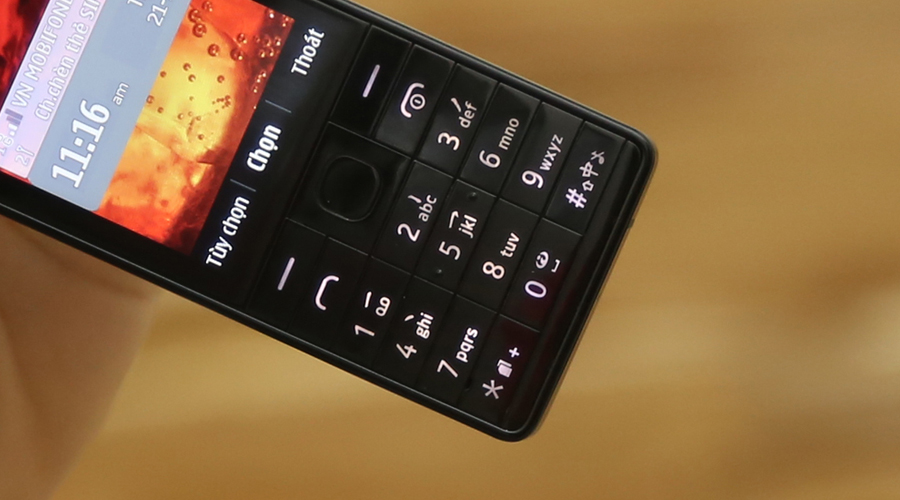 <p>B&agrave;n ph&iacute;m bằng nhựa cho cảm gi&aacute;c tay tốt, dễ d&agrave;ng sử dụng. Đặc biệt k&iacute;ch thước ph&iacute;m kh&aacute; to, ph&acirc;n bố thẳng h&agrave;ng gi&uacute;p nhắn tin nhanh, ch&iacute;nh x&aacute;c</p>