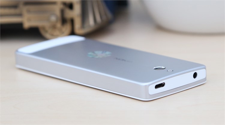 Điện thoại Nokia 515