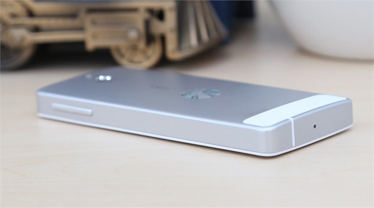 Điện thoại Nokia 515