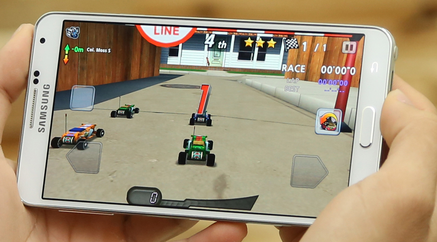 <p>Th&aacute;ch thức mọi game, ứng dụng nặng, đồ họa cao hay xem phim Full HD mượt m&agrave; với chip xử l&yacute; 8 nh&acirc;n cao cấp, RAM khủng 3 GB</p>