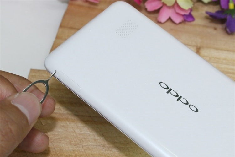 Điện thoại OPPO Find Mirror R819