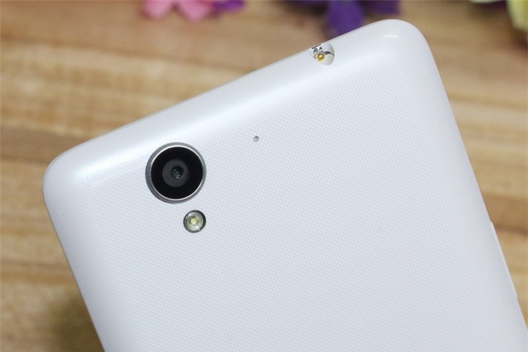 Điện thoại OPPO Find Mirror R819