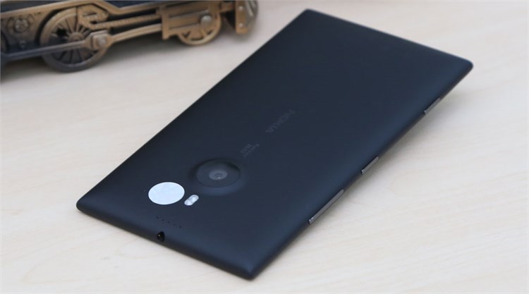 Điện thoại Nokia Lumia 1520