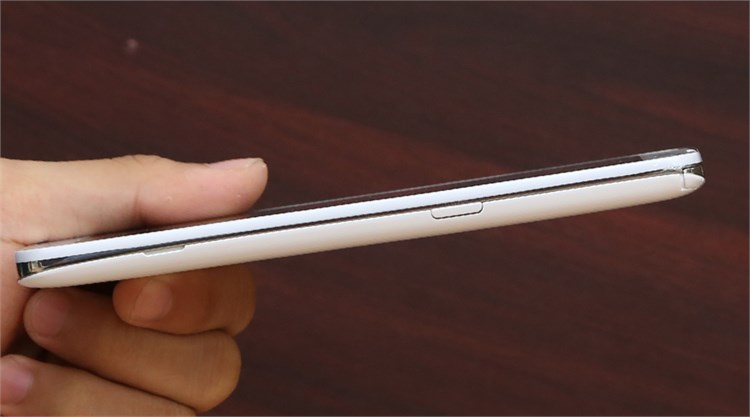 Điện thoại LG G Pro Lite Dual D686 Màu Trắng