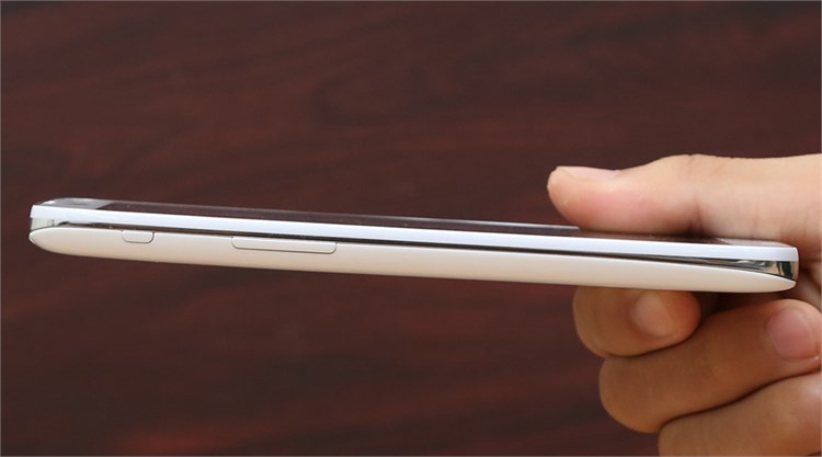 Điện thoại LG G Pro Lite Dual D686 Màu Trắng