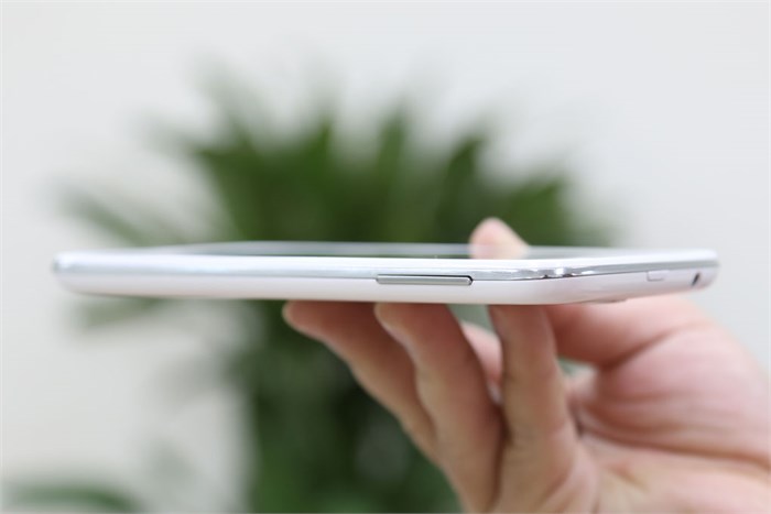 Điện thoại Lenovo A850 Màu Trắng