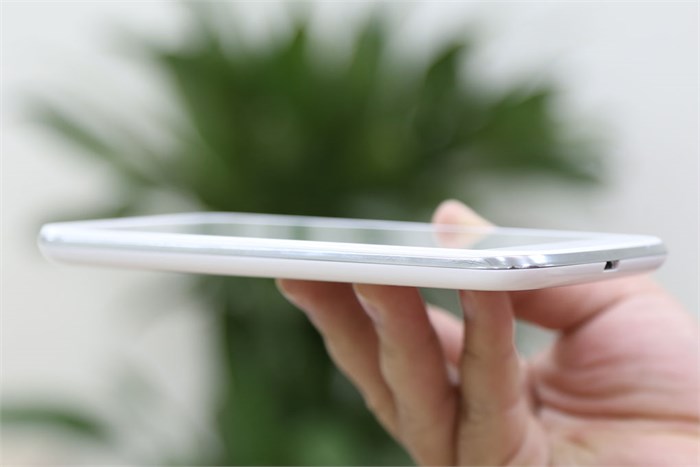 Điện thoại Lenovo A850 Màu Trắng