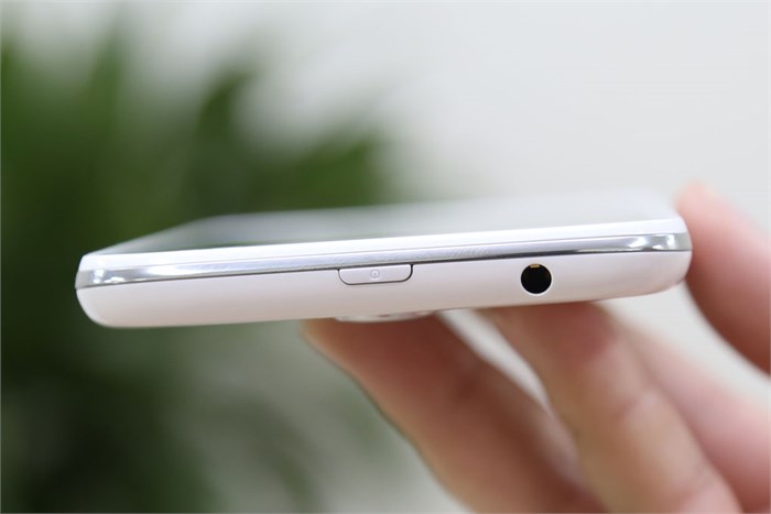 Điện thoại Lenovo A850 Màu Trắng