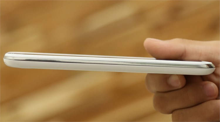 Điện thoại Lenovo A850 Màu Trắng